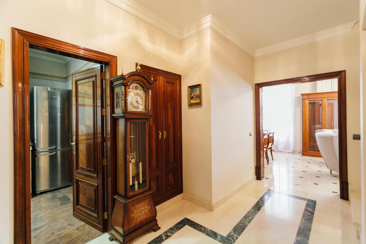 Exclusivo Alojamiento En El Centro Sevilla Exteriör bild